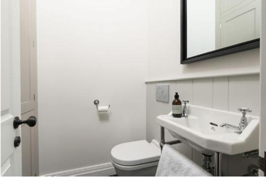 One Navy, Bath Exterior foto
